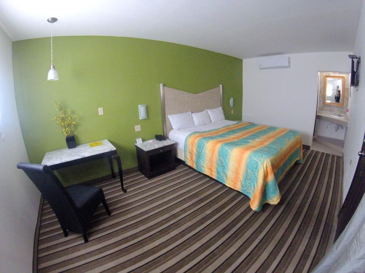 Las Torres Hotel Mexicali Exterior photo